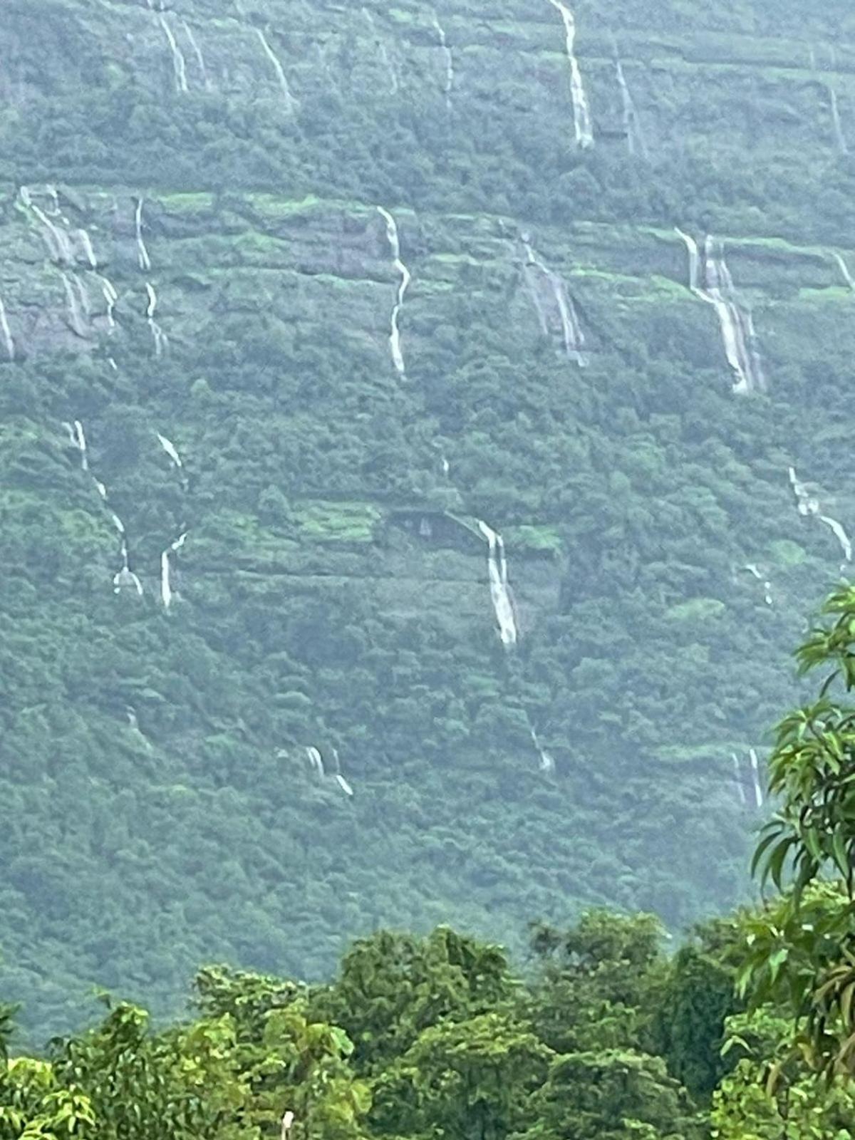 Sahaydri Hill View Agro Tourism - Farm Resort Ghātghar Extérieur photo